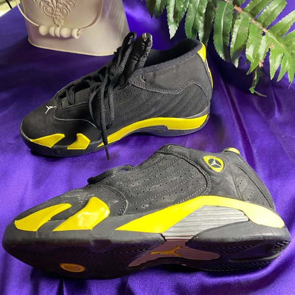 📌Jordan 14 Retro Thunder signature shoe Size 3Y - Picture 2 of 11